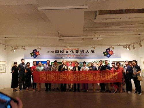 中國翰林書畫院秘書長劉珺與物華天寶藝術(shù)推廣中心的文化交流實踐